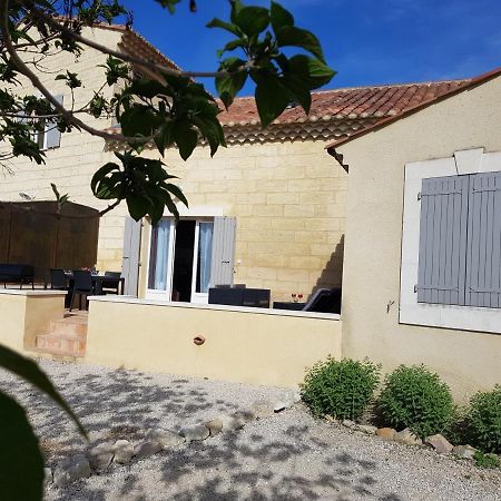 Le Mas Saint Jean Mezoargues Luaran gambar