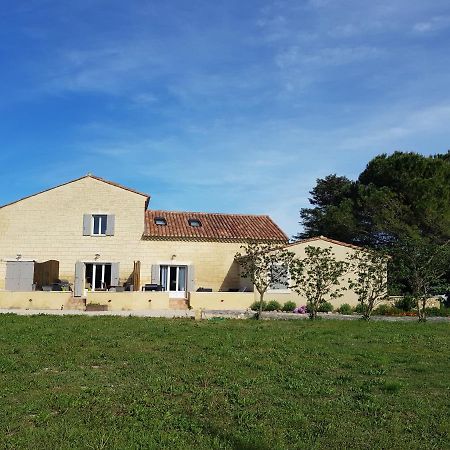 Le Mas Saint Jean Mezoargues Luaran gambar