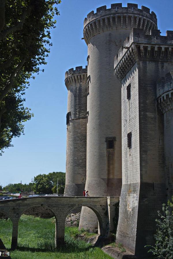Le Mas Saint Jean Mezoargues Luaran gambar
